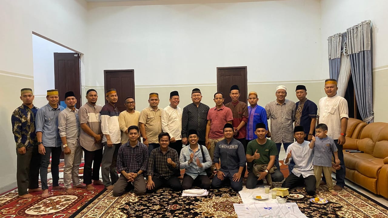 Buka Puasa Di kediaman drh H. M Firdaus